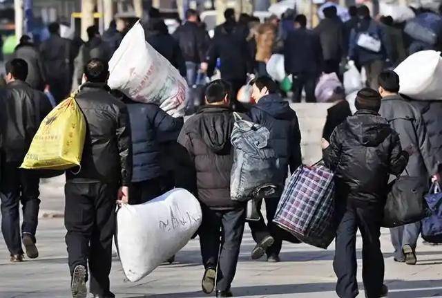 斯休克、邓丽君去世中国在破局中奔跑九游会j9agWTO成立那年：俄罗(图2)