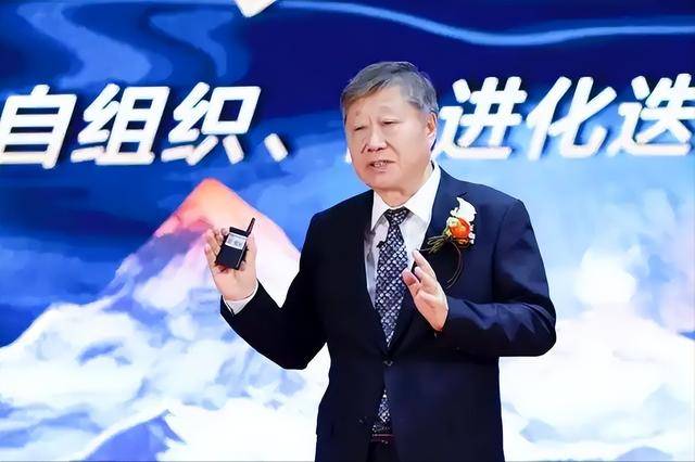 斯休克、邓丽君去世中国在破局中奔跑九游会j9agWTO成立那年：俄罗(图4)